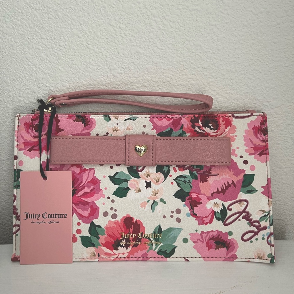 ❤Juicy Couture Wristlet- NWT